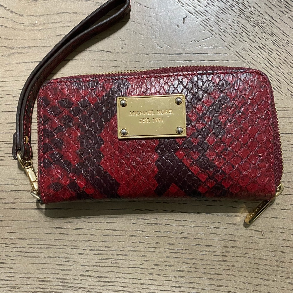 Michael Kors Wristlet